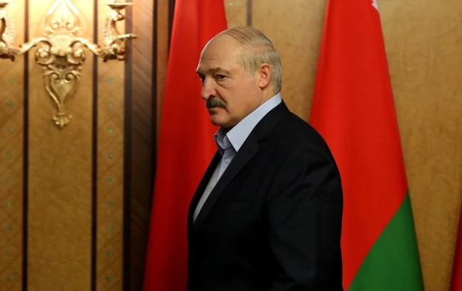 Лукашенко пригрозив роботягам 