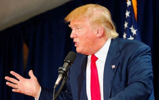 Лікар Білого дому заявив, що у Трампа не спостерігається симптомів коронавірусу