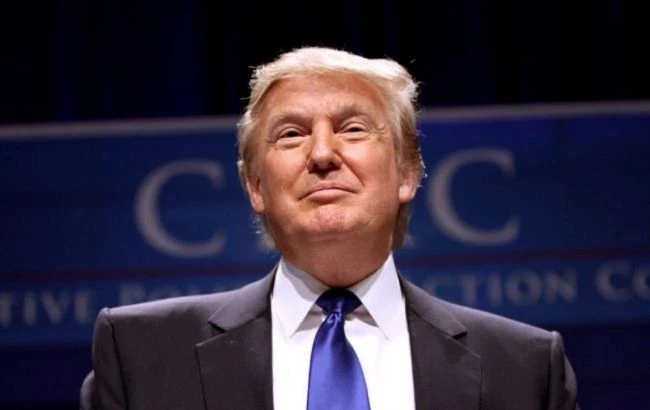 Племінниця Трампа звинуватила його в розкраданні мільйонів доларів
