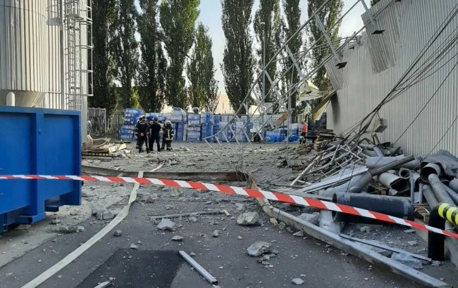 Названа попередня версія вибуху на підприємстві в Києві