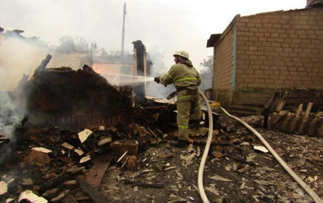 Пожежу в Донецькій області ліквідували, врятовано 12 будинків