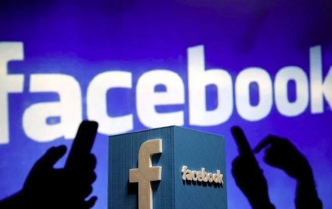 Закликали до насильства: Facebook видалив групу прихильників Трампа