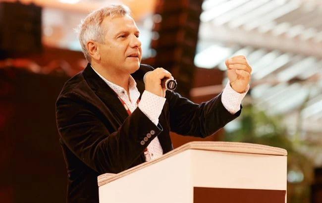 У Зеленського заперечують політичний тиск на голову НБУ