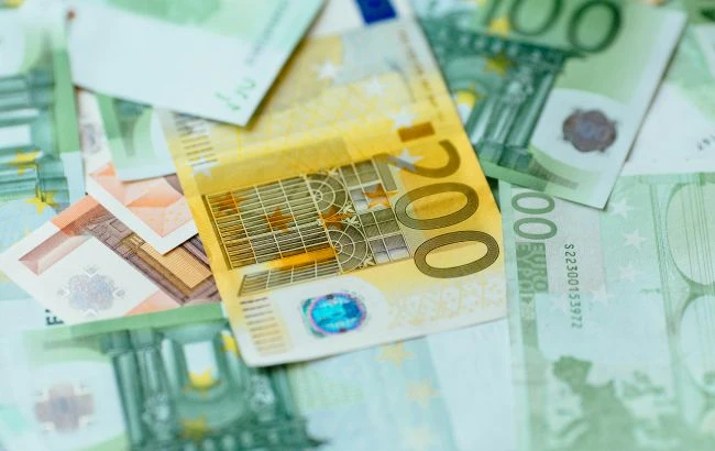 Курс євро різко виріс після падіння до мінімуму за 10 місяців