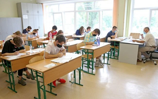 Названо порогові бали ЗНО-2021: хто подолав поріг