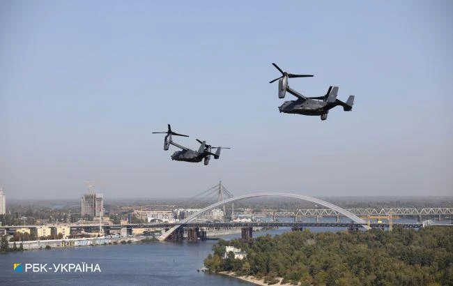 Американські літаки пролетіли над Києвом: що відбувається
