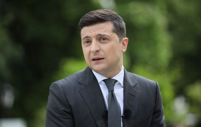 У річницю Іловайської трагедії президент нагородив посмертно трьох військових