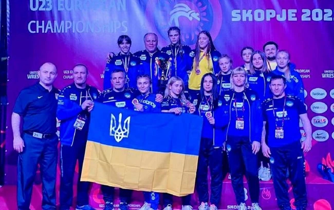 Вісім медалей та перше загальнокомандне місце: як виступили українки на ЧЄ з боротьби в Македонії