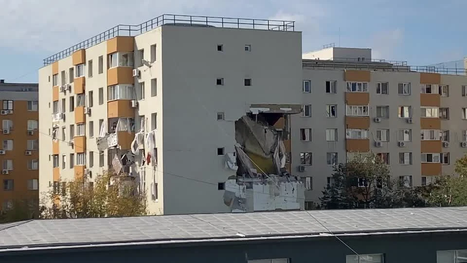 Explosão causa desabamento de prédio e deixa dois mortos na Romênia