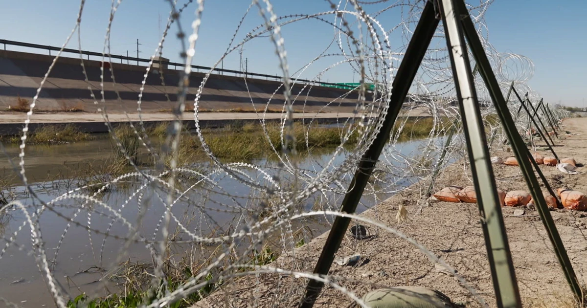Some migrants hoping to cross border consider turning back amid crackdown