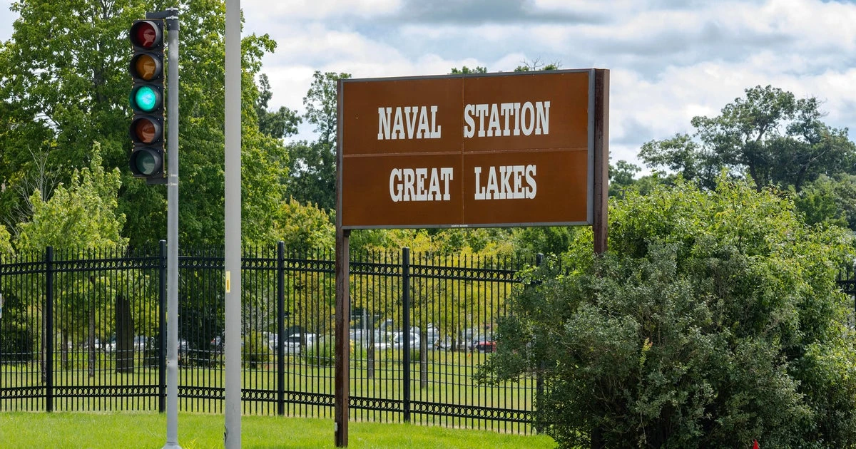 Navy base to serve as hub for Chicago immigration crackdown, memo indicates