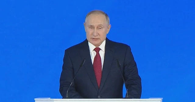 Putin's cabinet resigns after proposed changes to Russia's constitution