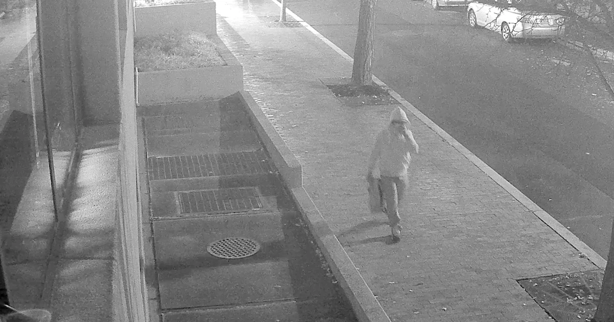 FBI releases new videos of 2021 D.C. pipe bomb suspect, as case still unsolved