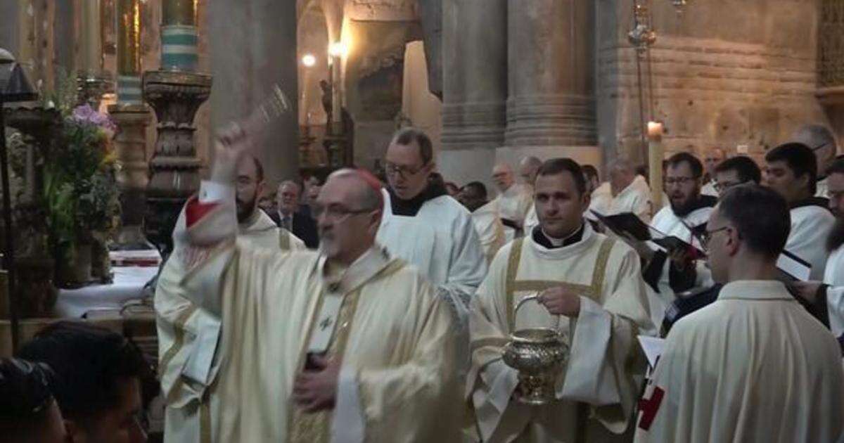 Christians celebrate Easter at Church of the Holy Sepulcher in contested Jerusalem