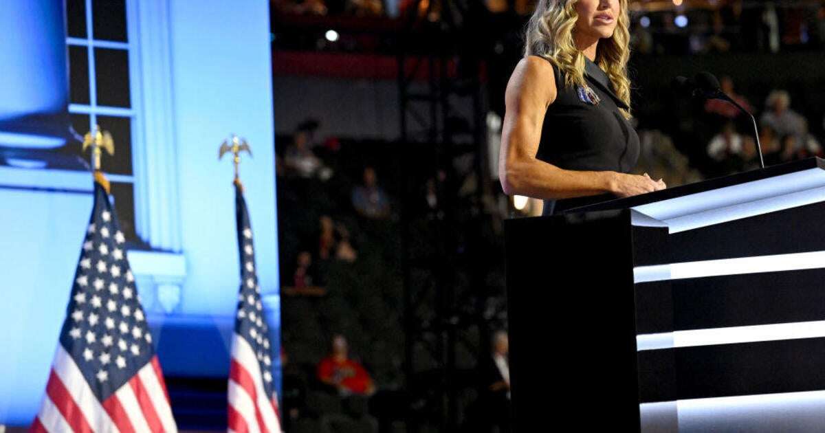 Lara Trump steps down as RNC co-chair