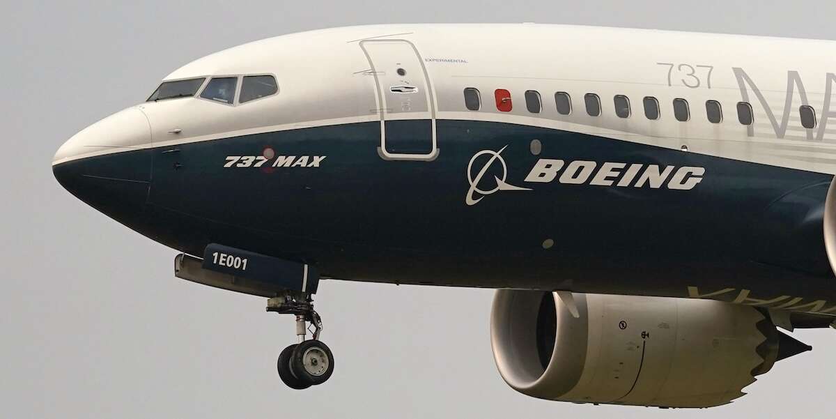 Boeing si è dichiarata colpevole nell’indagine su due gravi incidenti aerei ai 737 MaxL'azienda produttrice di aerei non ha rispettato i termini di un accordo trovato nel 2021 dopo due voli caduti in Indonesia e Etiopia, in cui morirono 346 persone