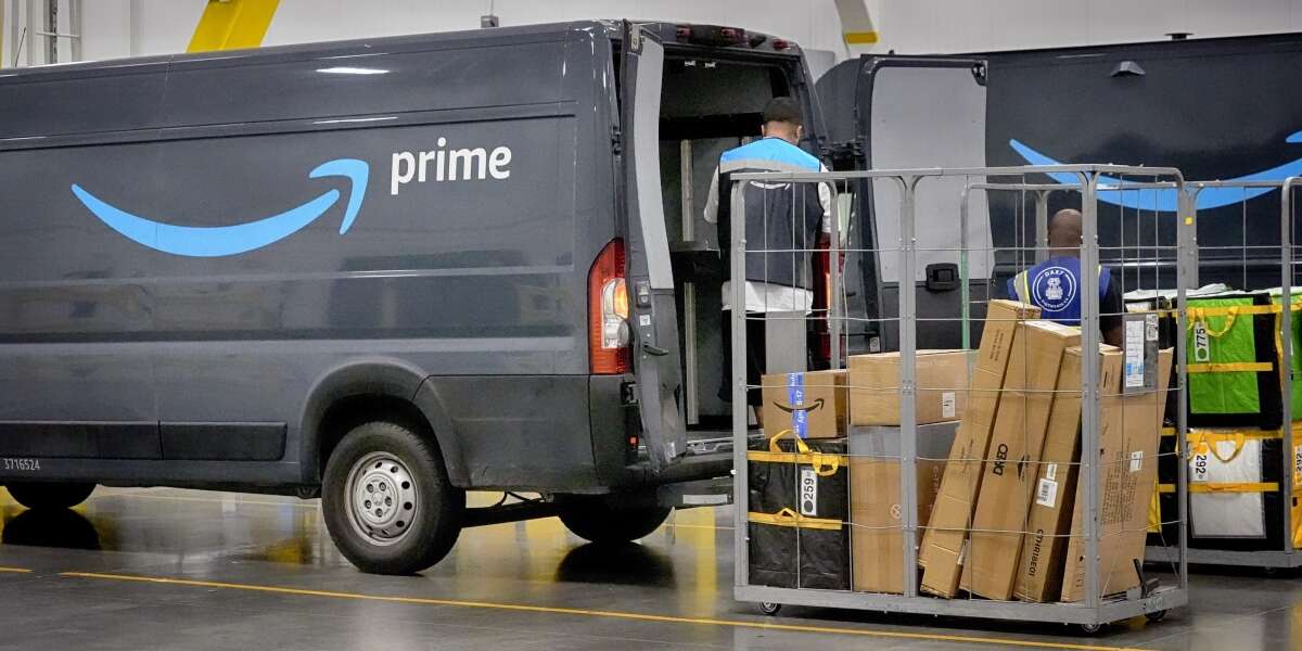 La Guardia di Finanza ha sequestrato 121 milioni di euro alla filiale italiana di Amazon per una presunta frode fiscale