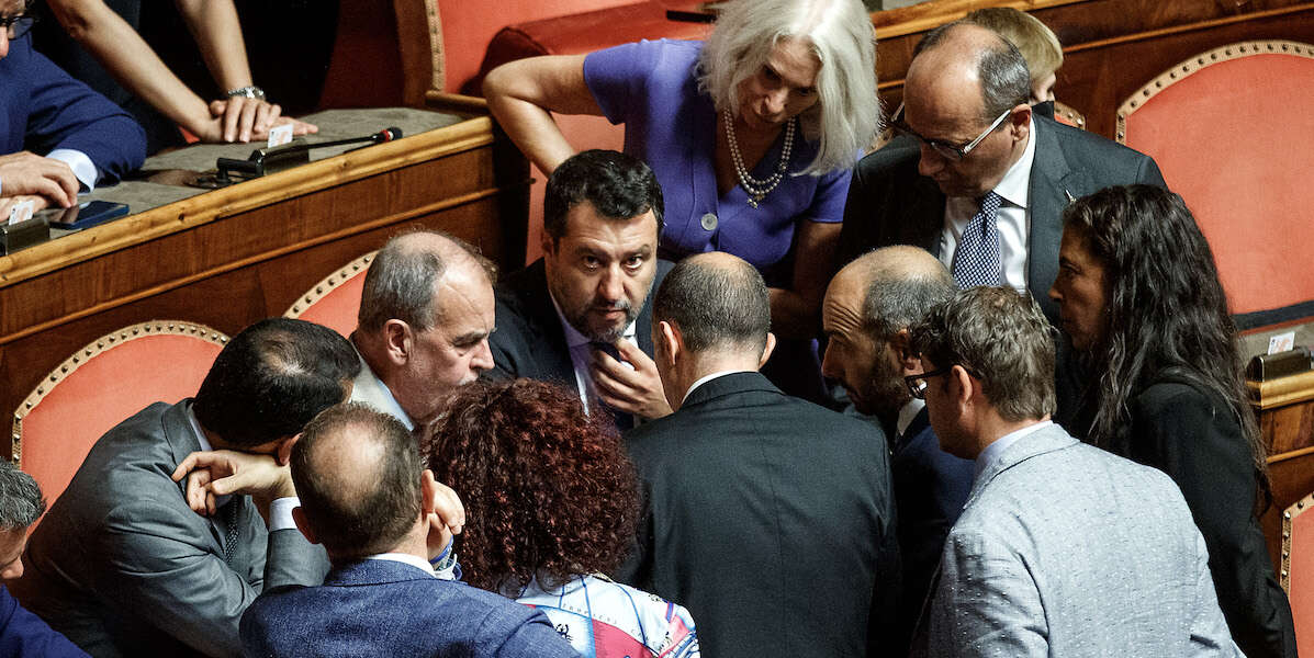 La proposta della Lega per vietare il femminile nelle cariche pubbliche è solo una provocazioneIl disegno di legge è stato presentato da un senatore senza che Salvini ne sapesse niente, e ha scarsissime possibilità di essere approvato