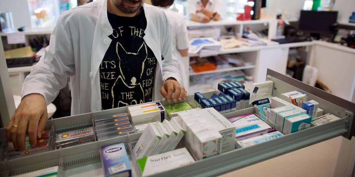 Le confezioni dei farmaci stanno per diventare un grosso problemaDa febbraio molti medicinali rischiano di uscire dal mercato, perché il ministero non ha ancora definito le regole sulla loro tracciabilità