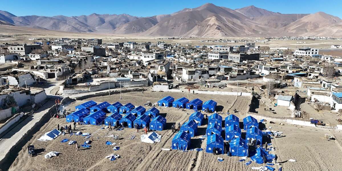 I soccorsi dopo il terremoto in Tibet sono piuttosto complessiE le informazioni ancora poche: secondo i media di stato cinesi, le persone morte sono almeno 126 e quelle ferite 188