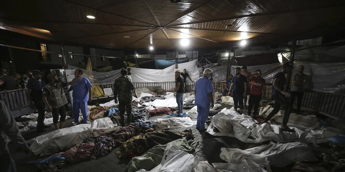 Hamas ha detto che è stata trovata una terza fossa comune con 49 corpi all’ospedale di al Shifa, un tempo il più grande di Gaza