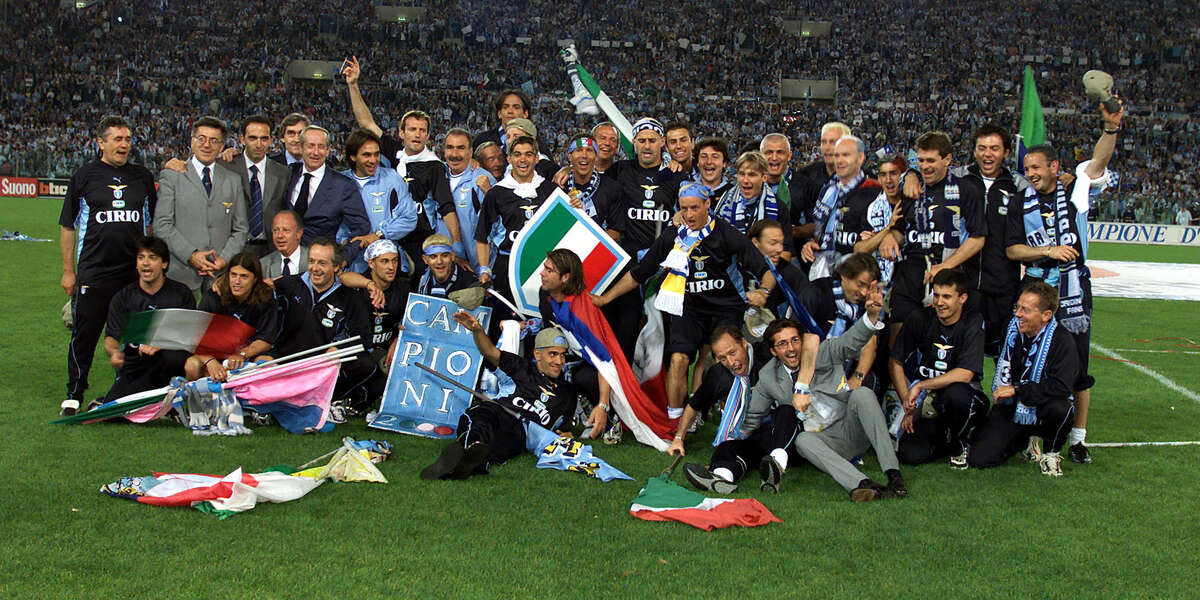 Che squadra, la Lazio di Sven-Göran ErikssonTra il 1997 e il 2001 vinse sette trofei, tra cui lo Scudetto del 2000, con in rosa alcuni dei migliori calciatori di quegli anni come Alessandro Nesta, Pavel Nedved e Juan Sebastián Verón