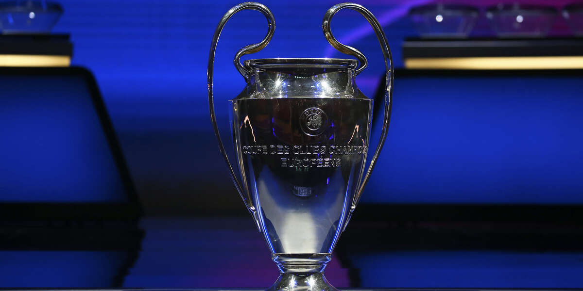 Come funziona la nuova Champions LeagueDa quest'anno ci saranno 36 squadre invece che 32, giocheranno tutte almeno otto partite e al posto dei gironi ci sarà una classifica unica