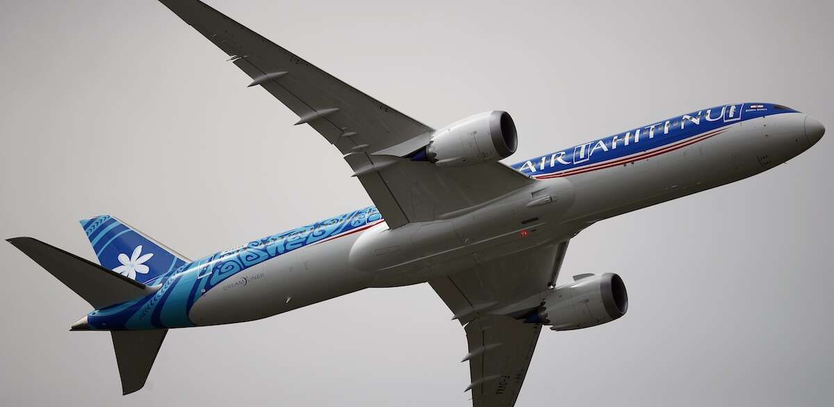 Due società di Brindisi sono indagate per aver fornito componenti non a norma per costruire gli aerei Boeing 787 Dreamliner