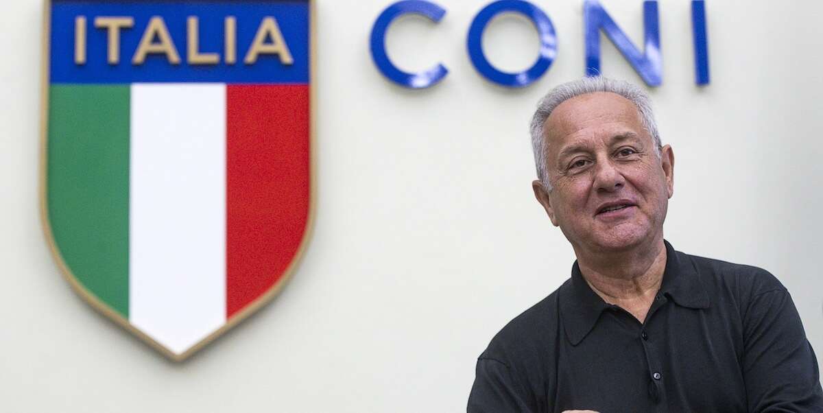 Per Julio Velasco dovrebbe esserci uno “ius tutto”Secondo l'allenatore della Nazionale femminile di pallavolo chi nasce, studia e lavora in Italia dovrebbe avere la cittadinanza italiana