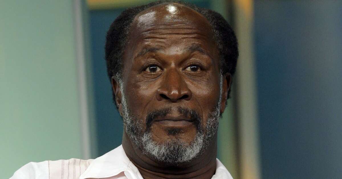 È morto l’attore statunitense John Amos, che recitò in molte serie tv tra cui “Radici” e “West Wing”; aveva 84 anni