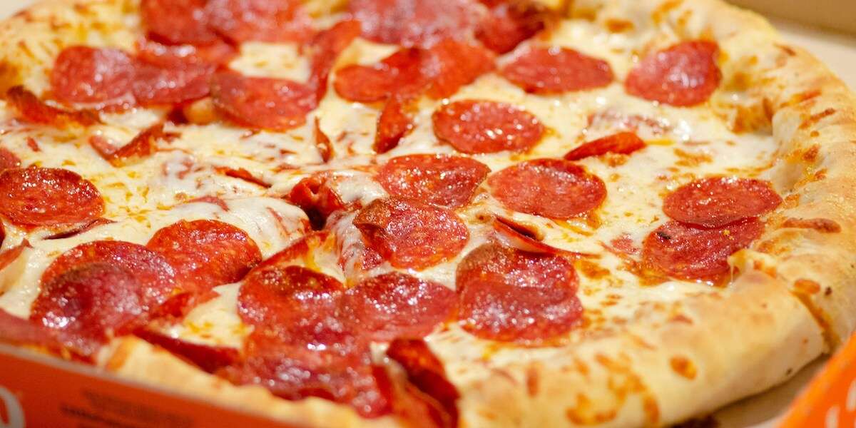 La pizzeria di Düsseldorf che nascondeva la cocaina in una pizzaLa numero 40 del suo menù, che veniva consegnata con la droga sotto la base: tre persone sono state arrestate