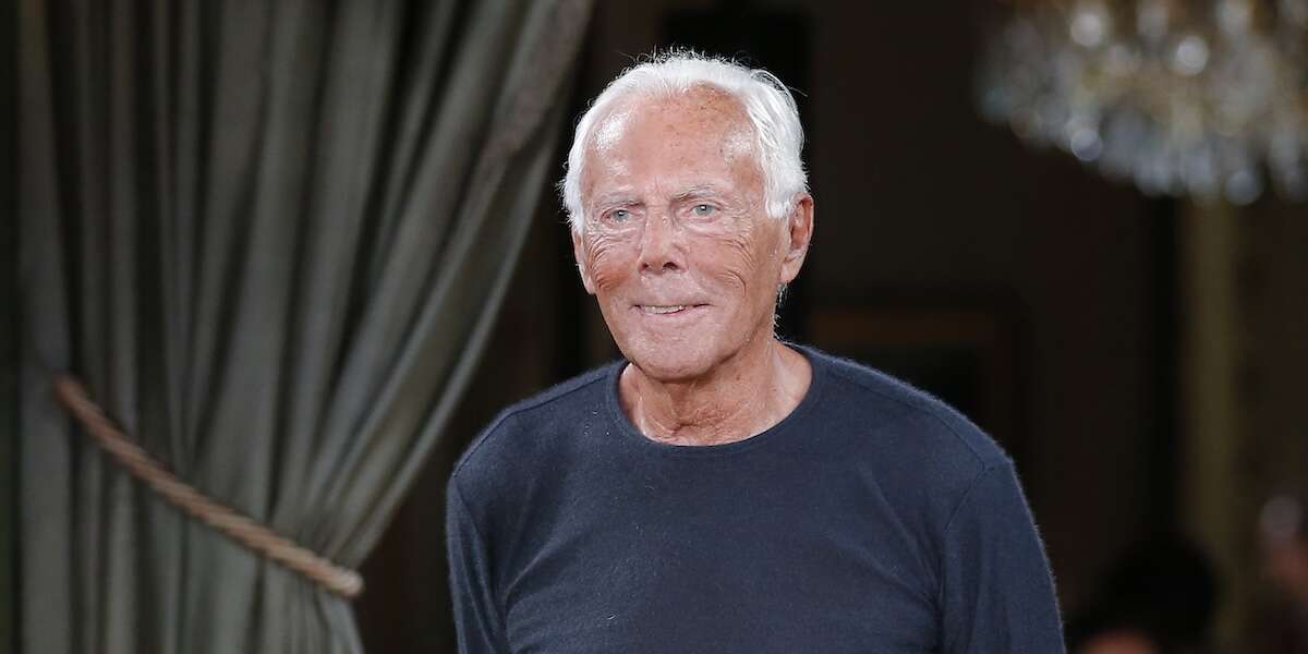 Cosa pensa Giorgio Armani dei suoi colleghi stilistiLo ha raccontato in una lunga intervista al Corriere della Sera in cui ha parlato della sua vita, delle sue relazioni e della sua azienda