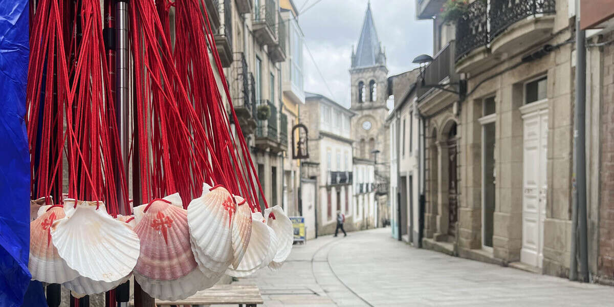 Il Cammino di Santiago è sempre più turisticoNell’ultimo decennio il numero di pellegrini è raddoppiato, con conseguenze non sempre positive per le città attraversate