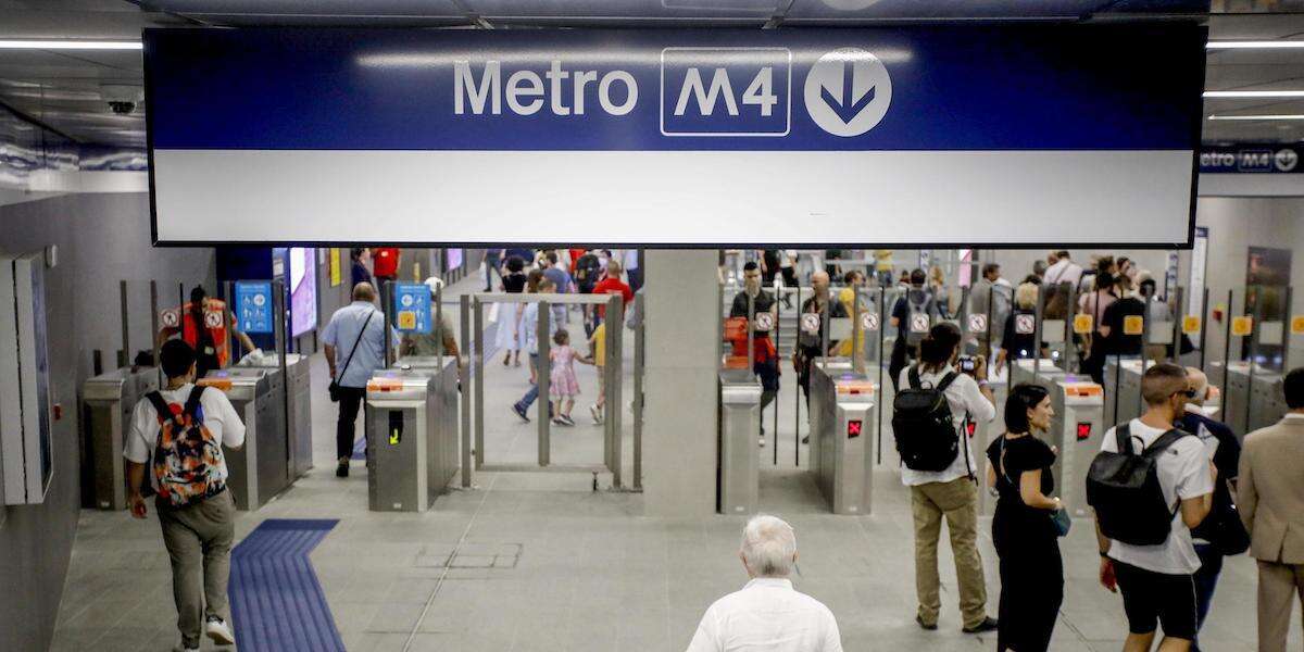 La linea 4 della metropolitana di Milano, infineSono serviti più di 10 anni per finire la “blu”, che attraversa la città dall'aeroporto di Linate fino alla zona sud ovest della città