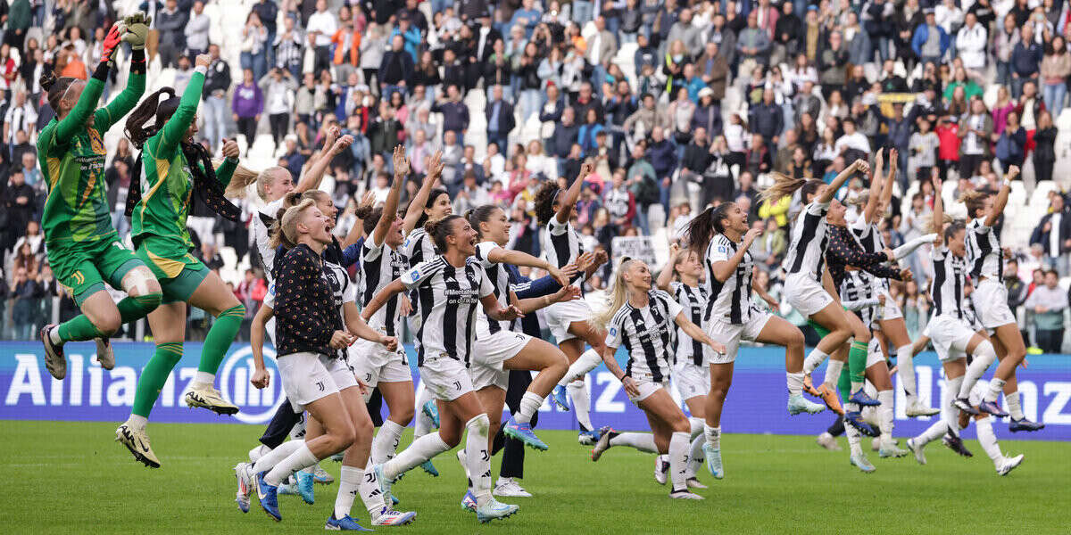 Trentamila spettatori sono ancora un’eccezione per la Serie A femminileSi raggiunge un pubblico così ampio quando l'ingresso è gratuito, come domenica per Juventus-Roma; nonostante questo il movimento è in crescita lenta ma costante