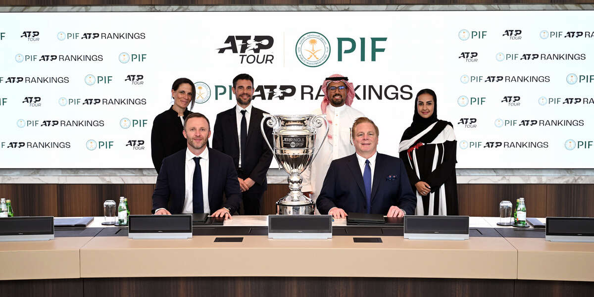 L’Arabia Saudita ci vuole provare anche col tennisA Riad inizia il Six Kings Slam, il torneo di esibizione che è parte di un più ampio piano di investimenti, e che avrà il più alto montepremi di sempre