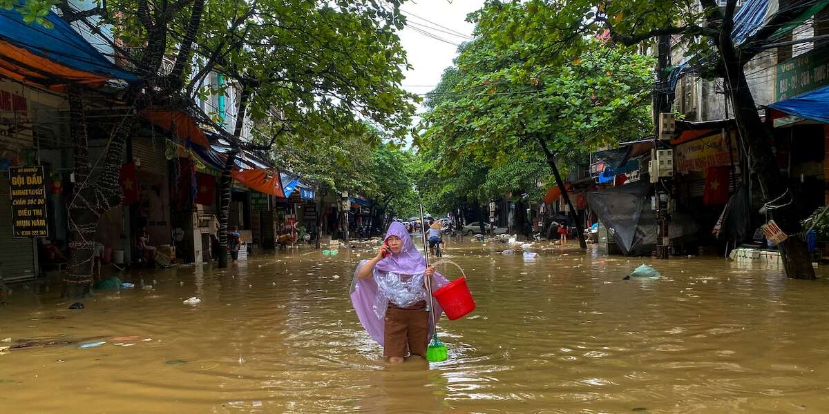 Il disastro provocato dal tifone Yagi in VietnamLe persone morte a causa di frane e inondazioni sono almeno 197 e quelle disperse più di 100: ci sono grandi allagamenti anche nella capitale Hanoi