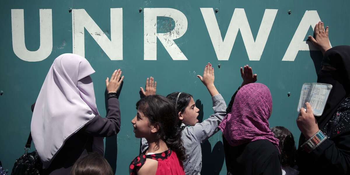 Sei membri dell’UNRWA sono stati uccisi in due attacchi israeliani nel campo profughi di Nuseirat, nella Striscia di Gaza