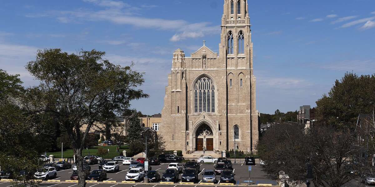 Una diocesi vicino a New York ha stanziato un fondo di 323 milioni di dollari per compensare chi ha subito abusi dai propri sacerdoti