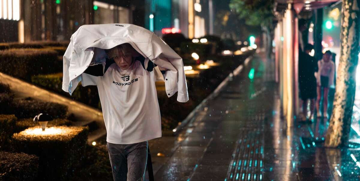 A Shanghai, in Cina, sono stati cancellati tutti i voli per via dell’arrivo del tifone Bebinca