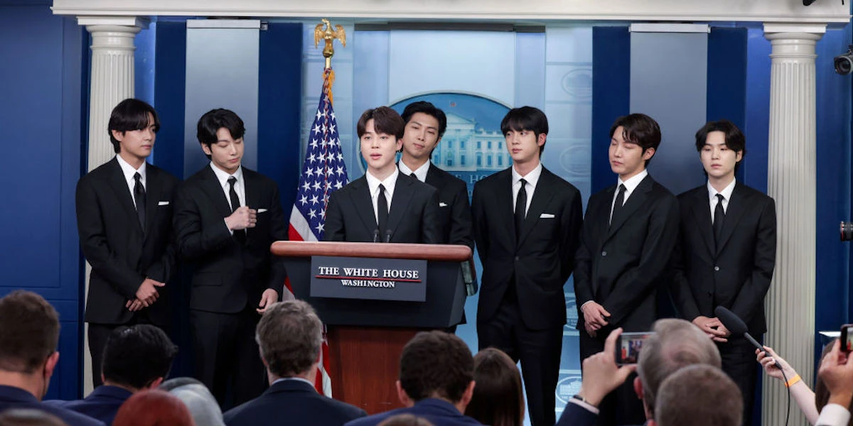 Lo spettacolare servizio militare dei BTS