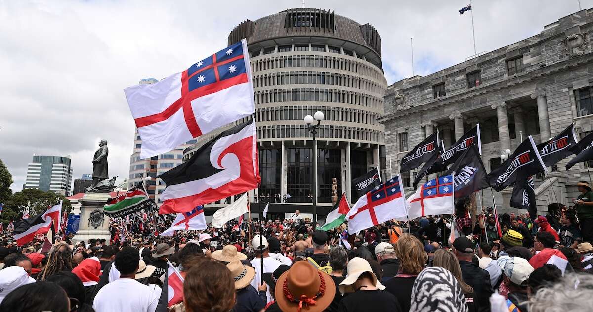 Le grandi proteste in Nuova Zelanda per i diritti dei maoriDecine di migliaia di persone hanno partecipato martedì all'ultimo giorno della hīkoi, la 