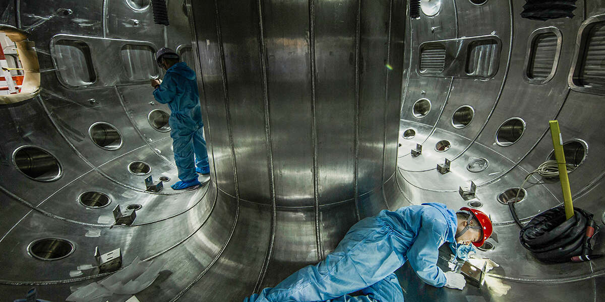 Manca tantissimo per sfruttare la fusione nucleareParlando di clima e ambiente, Giorgia Meloni ha mostrato grande ottimismo su una tecnologia su cui si lavora da decenni e che per i più scettici è irrealizzabile