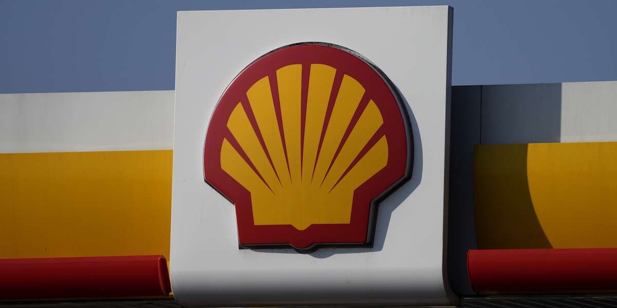 Un tribunale dei Paesi Bassi ha accolto il ricorso di Shell contro la sentenza che le aveva ordinato di ridurre maggiormente le sue emissioni