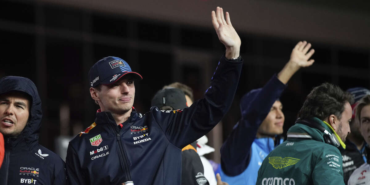 Max Verstappen è campione del mondo di Formula 1, di nuovoÈ arrivato quinto al Gran Premio di Las Vegas, ma ha ottenuto abbastanza punti per vincere il suo quarto Mondiale