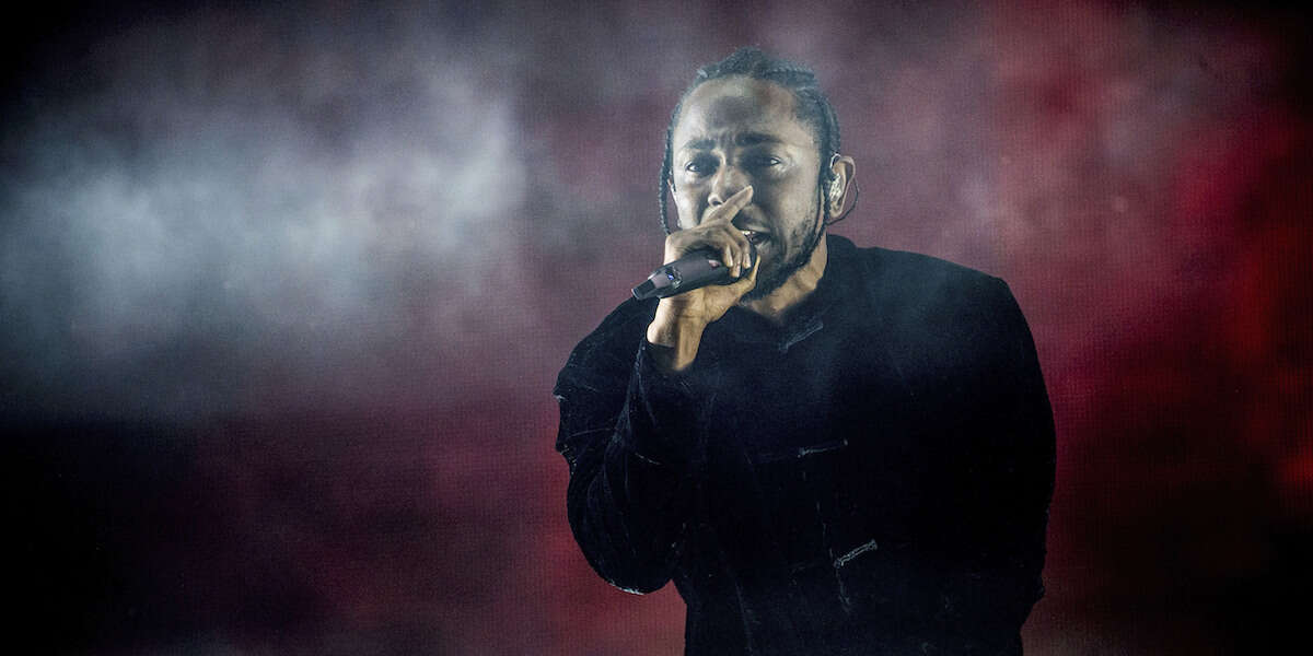 Breve storia degli album “a sorpresa”Fare uscire un disco all'improvviso, come ha fatto Kendrick Lamar, è un modo per prevenire fughe di notizie, spiazzare il pubblico e far parlare di sé