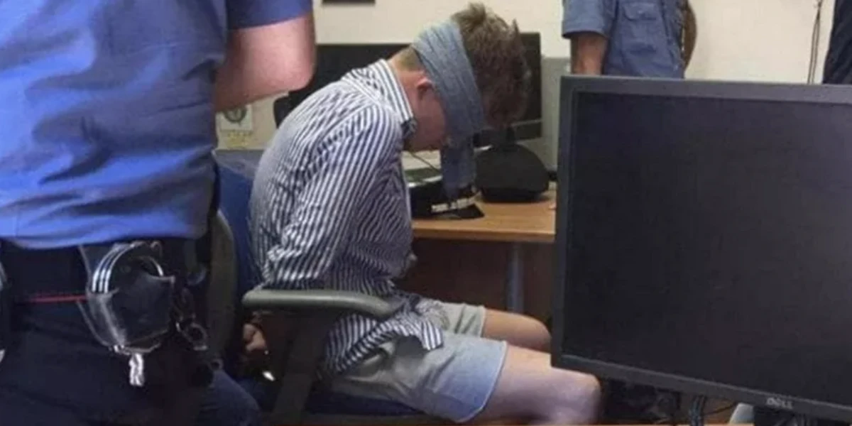 La condanna al carabiniere che fotografò Gabriel Natale Hjorth bendato in caserma