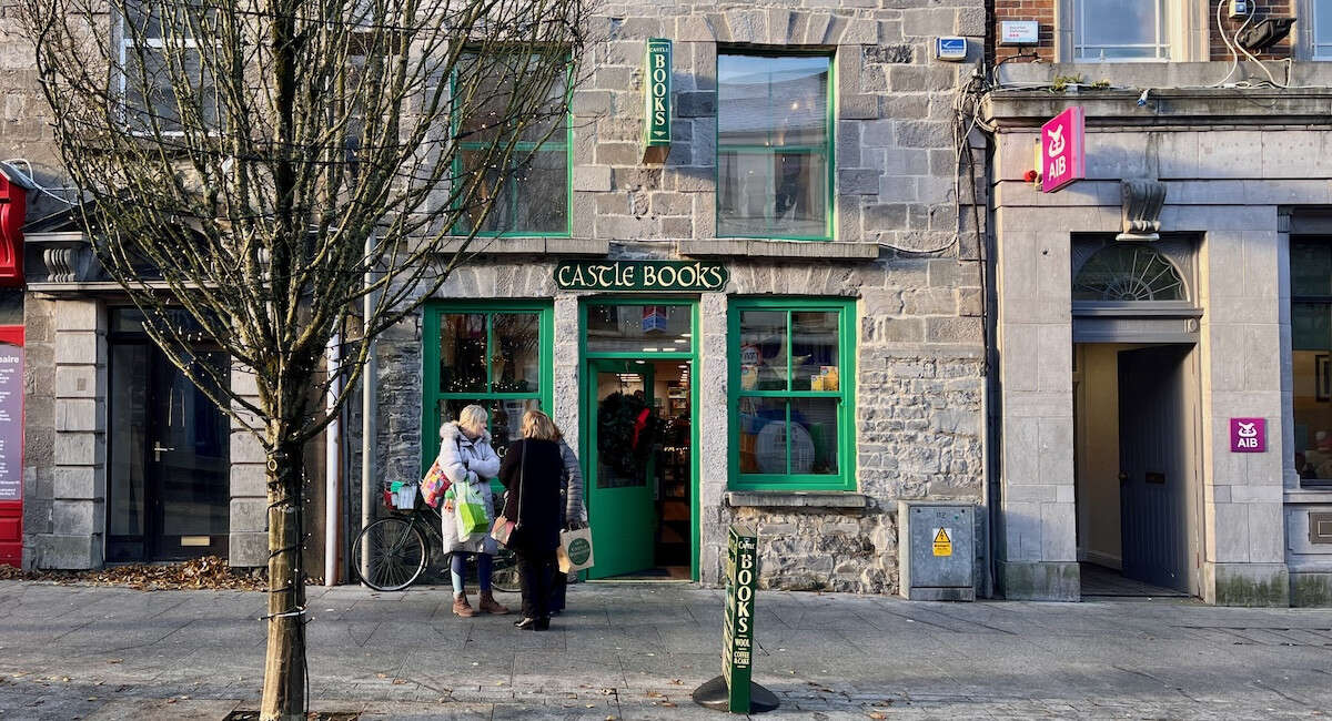 A Castlebar, Sally Rooney è in buona compagniaNella cittadina irlandese dov'è cresciuta la celebre scrittrice, la scena culturale e letteraria è particolarmente vivace