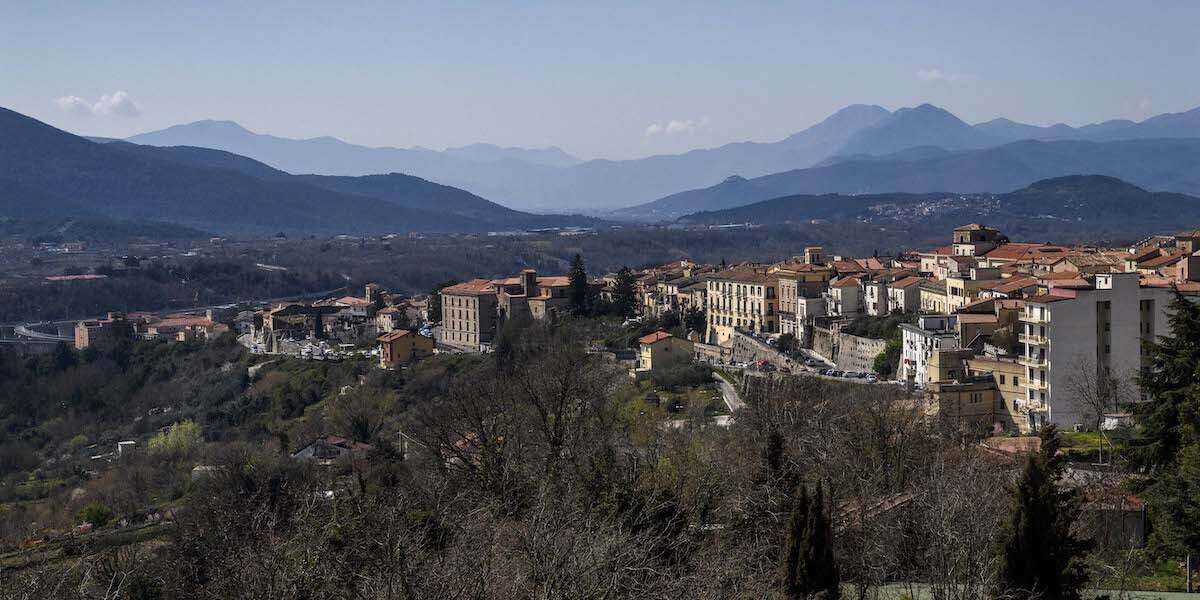 La proposta di togliere Isernia al Molise e darla all’AbruzzoSono state presentate le firme per indire un referendum nella provincia, i cui promotori hanno un obiettivo più ambizioso ancora