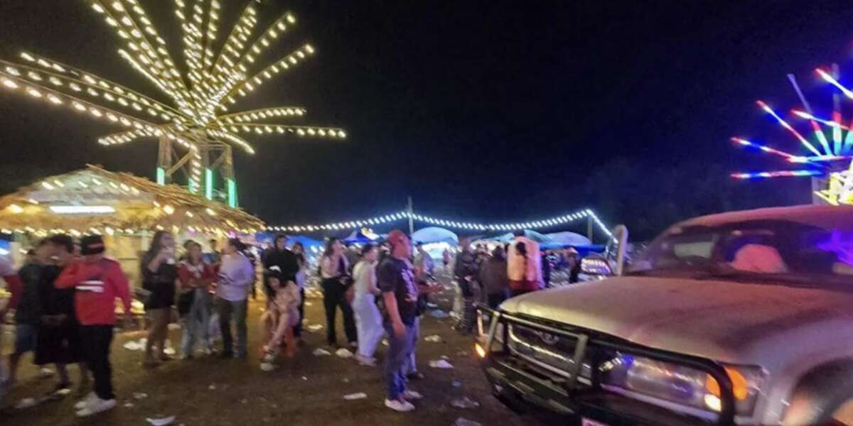 Durante un festival in Thailandia tre persone sono morte e decine sono state ferite a causa di un esplosivo lanciato su un gruppo di persone